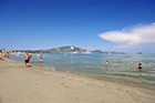 Zakynthos. Ubity piasek tworzy plażę w Laganas. - foto: wnieznane.pl