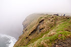 Irlandia. Mgliście i wietrznie, tak przywitały nas Cliffs of Moher. - foto: wnieznane.pl