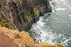 Irlandia. Cliffs of Moher. Takie widoki, tylko po przekroczeniu barierki. - foto: wnieznane.pl