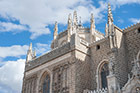 Toledo. Bogato zdobiony Monasterio de San Juan de los Reyes. - foto: wnieznane.pl