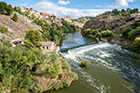 Toledo. Rzeka Tajo (Tag) otacza miasto, tworząc piękny krajobraz. - foto: wnieznane.pl