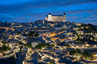 Toledo nocą. Wspaniała panorama miasta. W tle Alcazar. - foto: wnieznane.pl