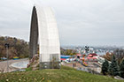 Kijów. Pomnik Przyjaźni Narodów imponuje rozmiarem. - foto: wnieznane.pl