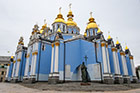 Kijów. Monaster św. Michała Archanioła o Złotych Kopułach. - foto: wnieznane.pl