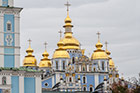 Kijów. Monaster św. Michała Archanioła o Złotych Kopułach. - foto: wnieznane.pl