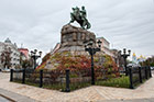 Kijów. Widok na plac obok Soboru Mądrości Bożej. - foto: wnieznane.pl