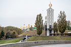 Kijów. Ławra Peczerska i Pomnik ofiar Wielkiego Głodu. - foto: wnieznane.pl