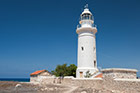 Cypr latem. Latarnia morska w Pafos. - foto: wnieznane.pl