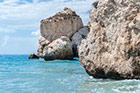Cypr latem. Petra tou Romiou i Skała Afrodyty.  - foto: wnieznane.pl