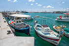 Cypr latem. Port i kutry rybackie w Limassol.  - foto: wnieznane.pl