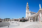 Fatima. Bazylika Matki Boskiej Różańcowej w całej okazałości. - foto: wnieznane.pl