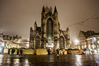 Gandawa (Gent) nocą. Frontowa fasada Sint Niklaaskerk (Kościoła św. Mikołaja). - foto: wnieznane.pl