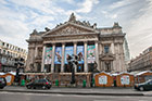 Bruksela. Ozdobna fasada Bourse de Bruxelles, czyli budynku giełdy. - foto: wnieznane.pl