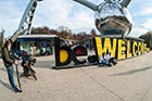 Bruksela. U podnóża Atomium trwa nagranie programu tv. - foto: wnieznane.pl