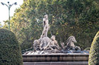 Madryt. Fuente de Neptuno - fontanna przy Paseo del Prado. - foto: wnieznane.pl