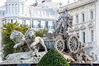 Madryt. Fuente de Cibeles - fontanna na Plaza de Cibeles. - foto: wnieznane.pl