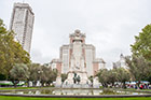 Madryt. Pomnik Don Kichota i Sancho Pansy na Plaza de Espana. - foto: wnieznane.pl