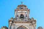 Jerez de la Frontera. Pięknie zdobiona wieża Iglesia de San Miguel. - foto: wnieznane.pl