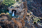 Santorini. Sesja ślubna na skałach Akrotiri. - foto: wnieznane.pl