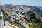 Santorini. Widok na stolicę wyspy, Firę. - foto: wnieznane.pl