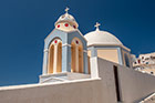 Santorini. Kościół Agios Stylianos w Firostefani. - foto: wnieznane.pl