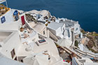 Santorini. Cykladzka tarasowa zabudowa w Oi. - foto: wnieznane.pl