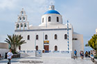 Santorini. Kościół Panagia Platsani w centrum Oi. - foto: wnieznane.pl