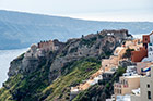 Santorini. Ruiny Fortu Londsa w Oi. - foto: wnieznane.pl