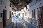 Setenil de las Bodegas. Domy wykute w skale. - foto: wnieznane.pl