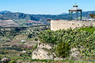 Ronda. Widok na wąwóz El Tajo i taras widokowy Alameda del Tajo. - foto: wnieznane.pl