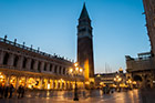 Wenecja. Piazza San Marco o zachodzie słońca. - foto: wnieznane.pl