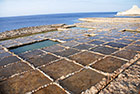 Gozo. Salt Pans, czyli solniska w północnej części wyspy. - foto: wnieznane.pl