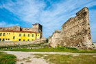 Saloniki. Fragmenty dawnych murów obronnych i twierdzy Eptapyrgio. - foto: wnieznane.pl