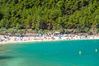 Thassos. Porto Vathi - druga z plaż z drobinkami marmuru zamiast piasku. - foto: wnieznane.pl