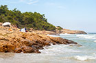 Thassos. Wzburzone morze przy Paradise Beach. - foto: wnieznane.pl