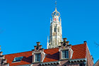 Haarlem. Charaktertystyczna wieża budynku Bakenesserkerk. - foto: wnieznane.pl