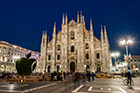 Mediolan. Słynna katedra. - foto: wnieznane.pl