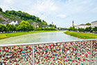 Salzburg. Kłódki na moście Makartsteg. - foto: wnieznane.pl Salzburg. Kłódki na moście Makartsteg. - foto: wnieznane.pl