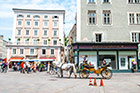 Salzburg. Przejażdżka dorożką po Alter Markt. - foto: wnieznane.pl