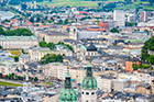 Salzburg. Widok na miasto z twierdzy Hohensalzburg. - foto: wnieznane.pl