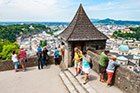 Salzburg. Widok na miasto z twierdzy Hohensalzburg. - foto: wnieznane.pl