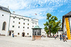 Salzburg. Na terenie górującej nad miastem twierdzy Hohensalzburg. - foto: wnieznane.pl