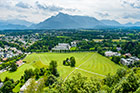 Salzburg. Panorama miasta i okolic. - foto: wnieznane.pl
