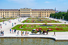 Wiedeń. Ogrody pałacowe Schonbrunn. - foto: wnieznane.pl