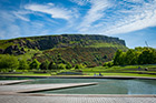 Edynburg. Arthur's Seat od strony Holyrood. - foto: wnieznane.pl