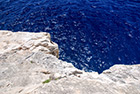 Malta. Klifowe wybrzeże niedaleko Blue Grotto. - foto: wnieznane.pl