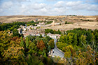 Segowia. Widok z okolic Alcazaru na położone w dole budynki. - foto: wnieznane.pl