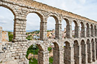 Segowia. Górna część akweduktu. - foto: wnieznane.pl