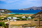 Mykonos. Fokos. Dzika plaża Panormos w północnej części wyspy. - foto: wnieznane.pl