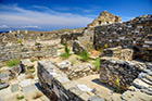 Mykonos. Na terenie starożytnych ruin na wyspie Delos. - foto: wnieznane.pl